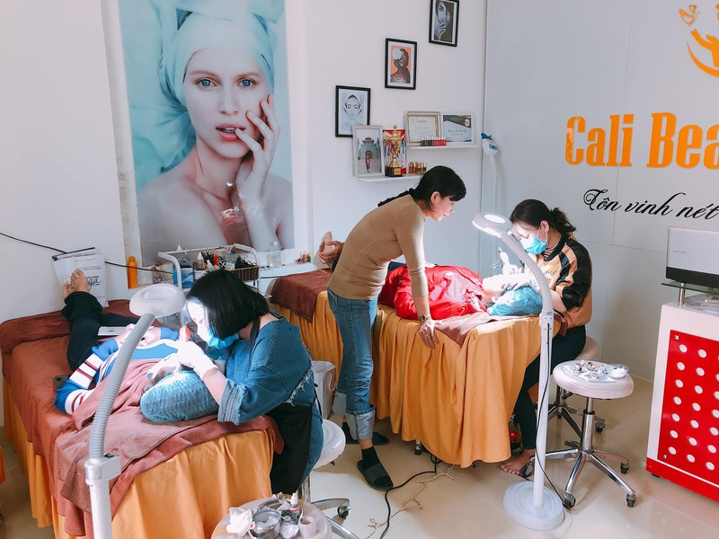 Cali Beauty & Spa cam kết hèm cặp, truyền đạt hết mình trong khoá học chăm sóc da ở Huế