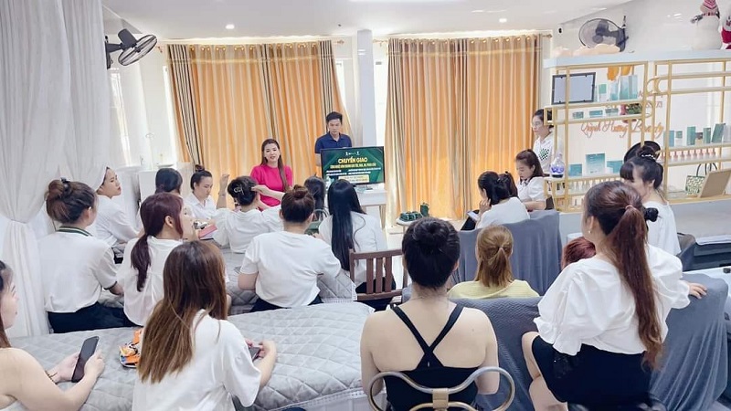Quỳnh Hương Academy hay hầu hết các trung tâm dạy học spa ở Đồng Hới đều đảm bảo chất lượng trong từng buổi học 