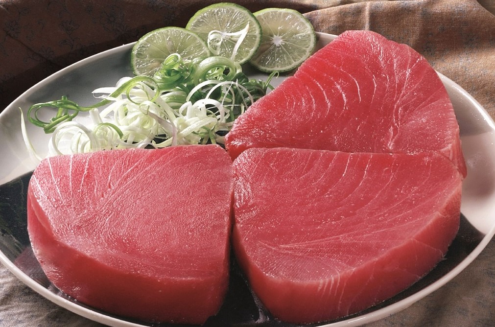 Cá ngừ có những dưỡng chất tốt giúp nuôi dưỡng và tái tạo cho môi