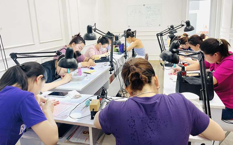 Beauty academy nghĩa là gì? Học nghề tại Beauty Academy có tốt không?