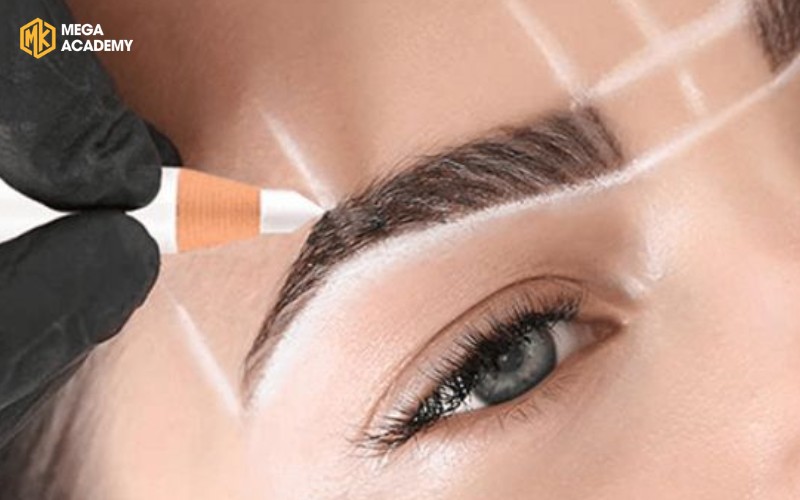 Chân mày điêu khắc sau 1 tuần ra sao? Lưu ý dấu hiệu nào? Chân mày điêu khắc sau 1 tuần sẽ trải qua quá trình bong vảy